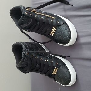 Guess Sneakers